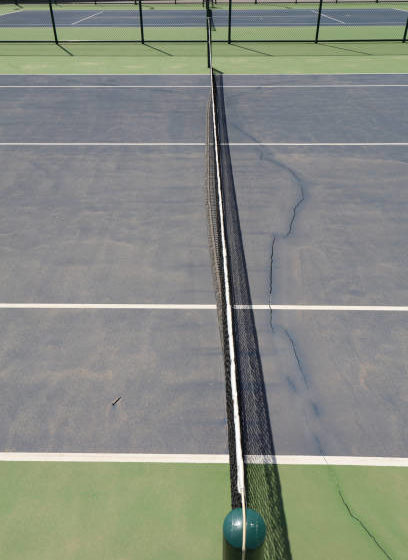 Construction d'un court de tennis en béton poreux à Cannes