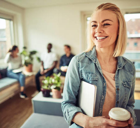 Aujourd’hui, proposer une Visite Virtuelle Hôtel Paris ne se limite plus à montrer de belles photos. Les visiteurs veulent explorer
