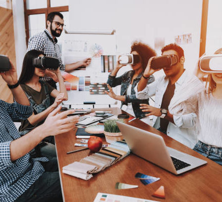 Dans ce contexte, une publicité LinkedIn Lyon bien structurée permet de cibler précisément ces profils à fort pouvoir décisionnel.
