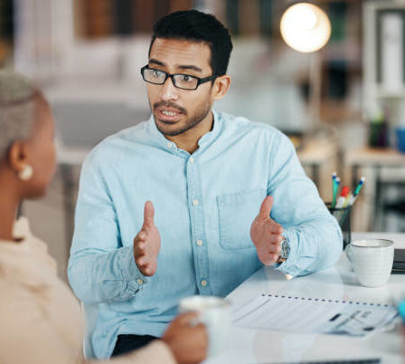 À l’heure où la prospection digitale devient de plus en plus concurrentielle, investir dans une publicité LinkedIn Lyon performante