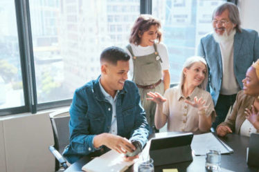 Une stratégie de publicité LinkedIn Lyon performante permet aux entreprises d’optimiser considérablement leurs