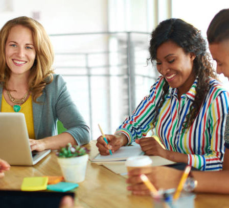 Dans ce contexte, la publicité LinkedIn Lyon représente un levier particulièrement efficace pour les entreprises souhaitant toucher