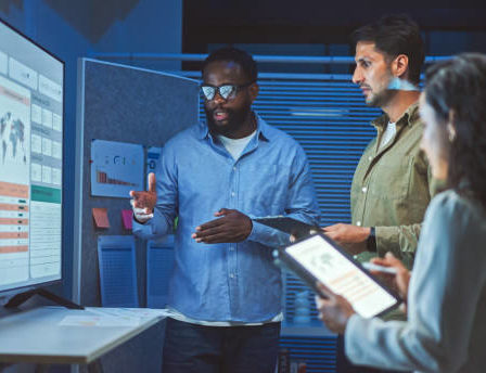 Grâce à un travail de branding entreprise Lyon, il devient possible de construire une ligne éditoriale précise et alignée avec l’identité